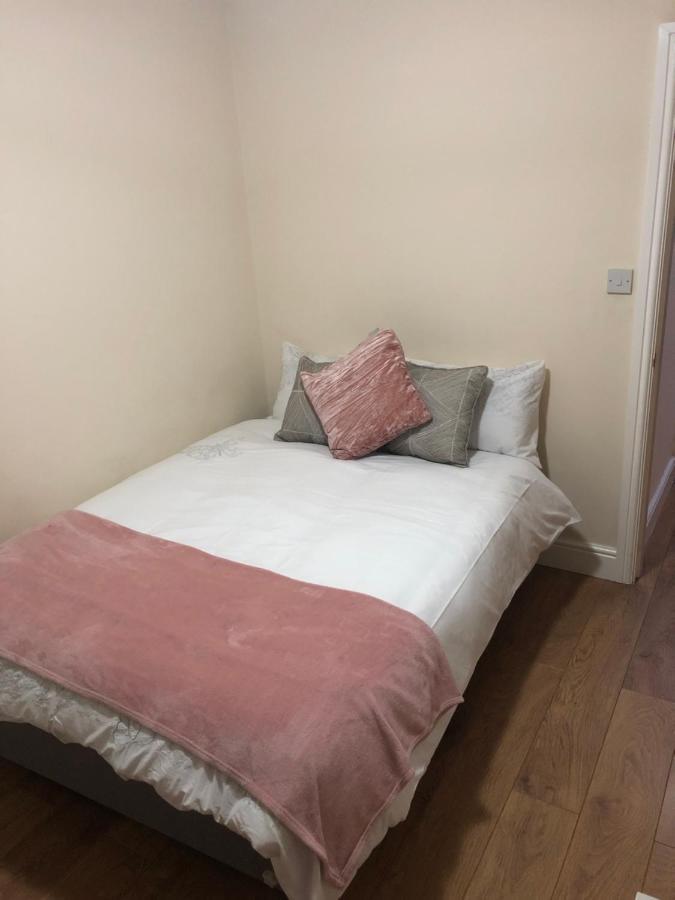 Big Room Rusholme With Tv And Private Bathroom-Parking&Wifi Manchester Zewnętrze zdjęcie