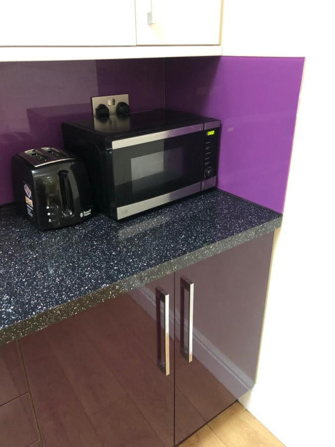 Big Room Rusholme With Tv And Private Bathroom-Parking&Wifi Manchester Zewnętrze zdjęcie