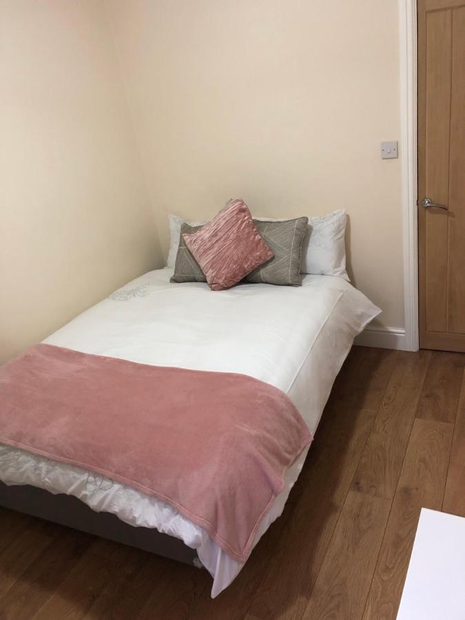 Big Room Rusholme With Tv And Private Bathroom-Parking&Wifi Manchester Zewnętrze zdjęcie