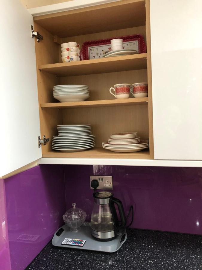 Big Room Rusholme With Tv And Private Bathroom-Parking&Wifi Manchester Zewnętrze zdjęcie