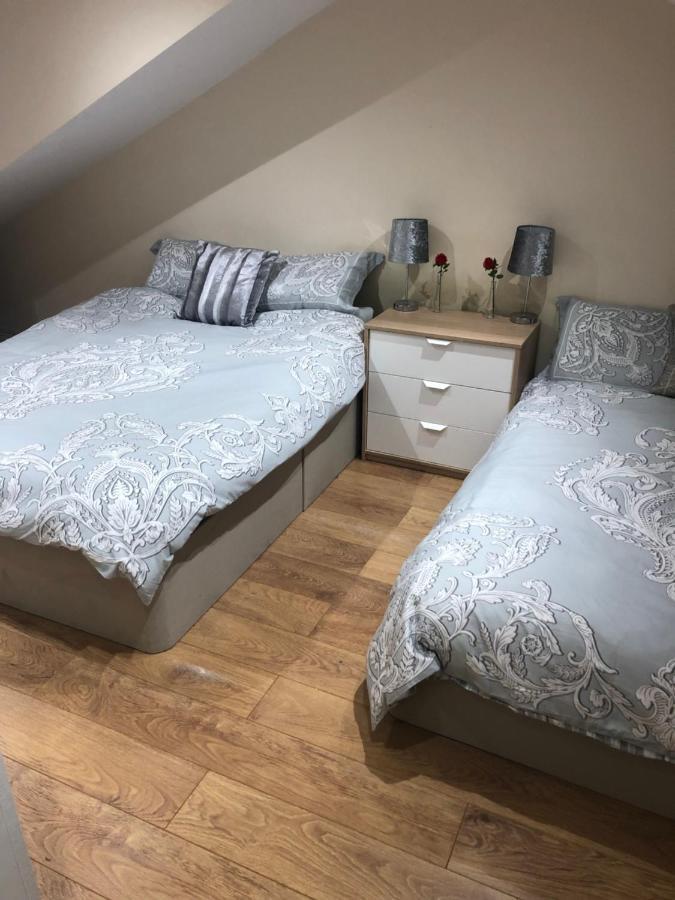 Big Room Rusholme With Tv And Private Bathroom-Parking&Wifi Manchester Zewnętrze zdjęcie