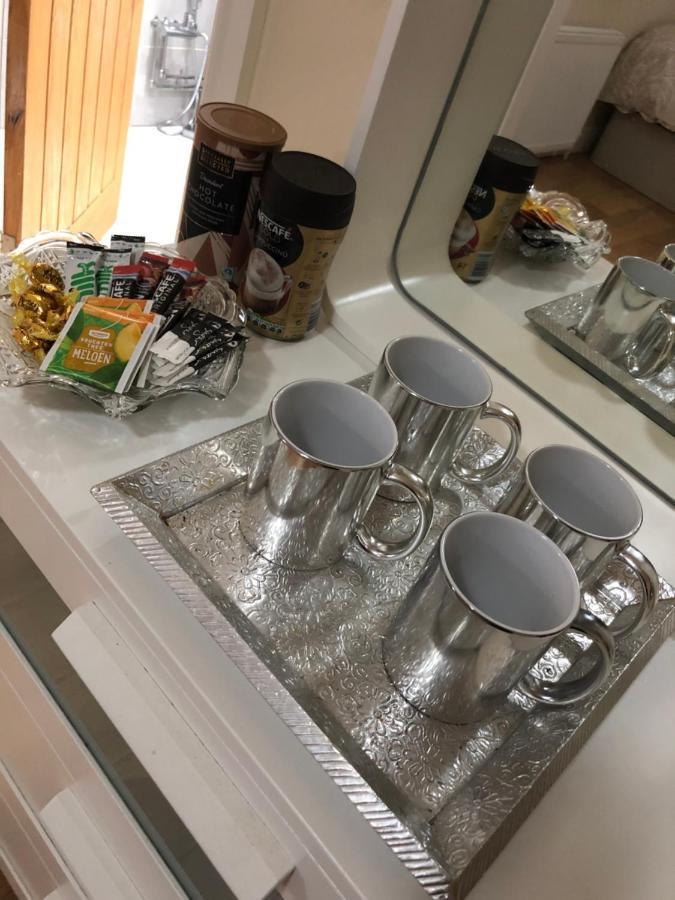 Big Room Rusholme With Tv And Private Bathroom-Parking&Wifi Manchester Zewnętrze zdjęcie