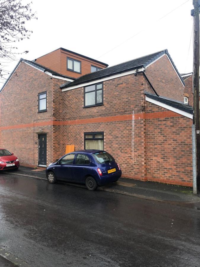 Big Room Rusholme With Tv And Private Bathroom-Parking&Wifi Manchester Zewnętrze zdjęcie