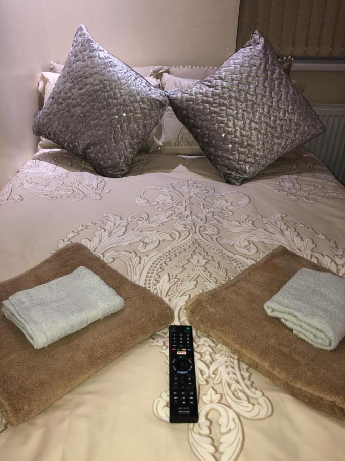 Big Room Rusholme With Tv And Private Bathroom-Parking&Wifi Manchester Zewnętrze zdjęcie
