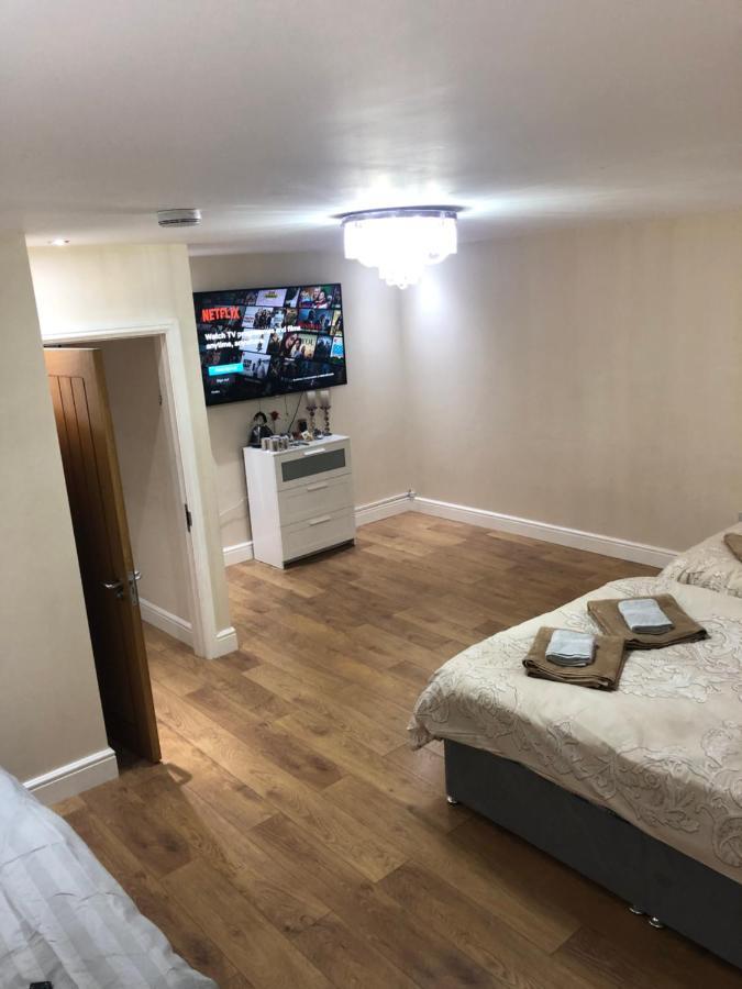 Big Room Rusholme With Tv And Private Bathroom-Parking&Wifi Manchester Zewnętrze zdjęcie