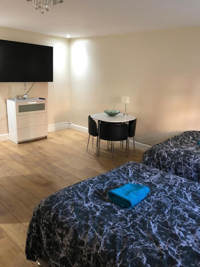 Big Room Rusholme With Tv And Private Bathroom-Parking&Wifi Manchester Zewnętrze zdjęcie
