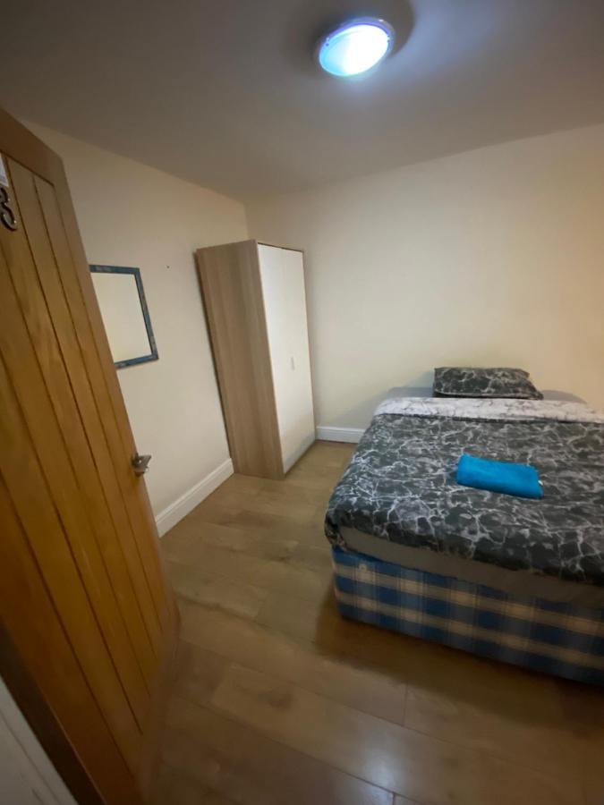 Big Room Rusholme With Tv And Private Bathroom-Parking&Wifi Manchester Zewnętrze zdjęcie